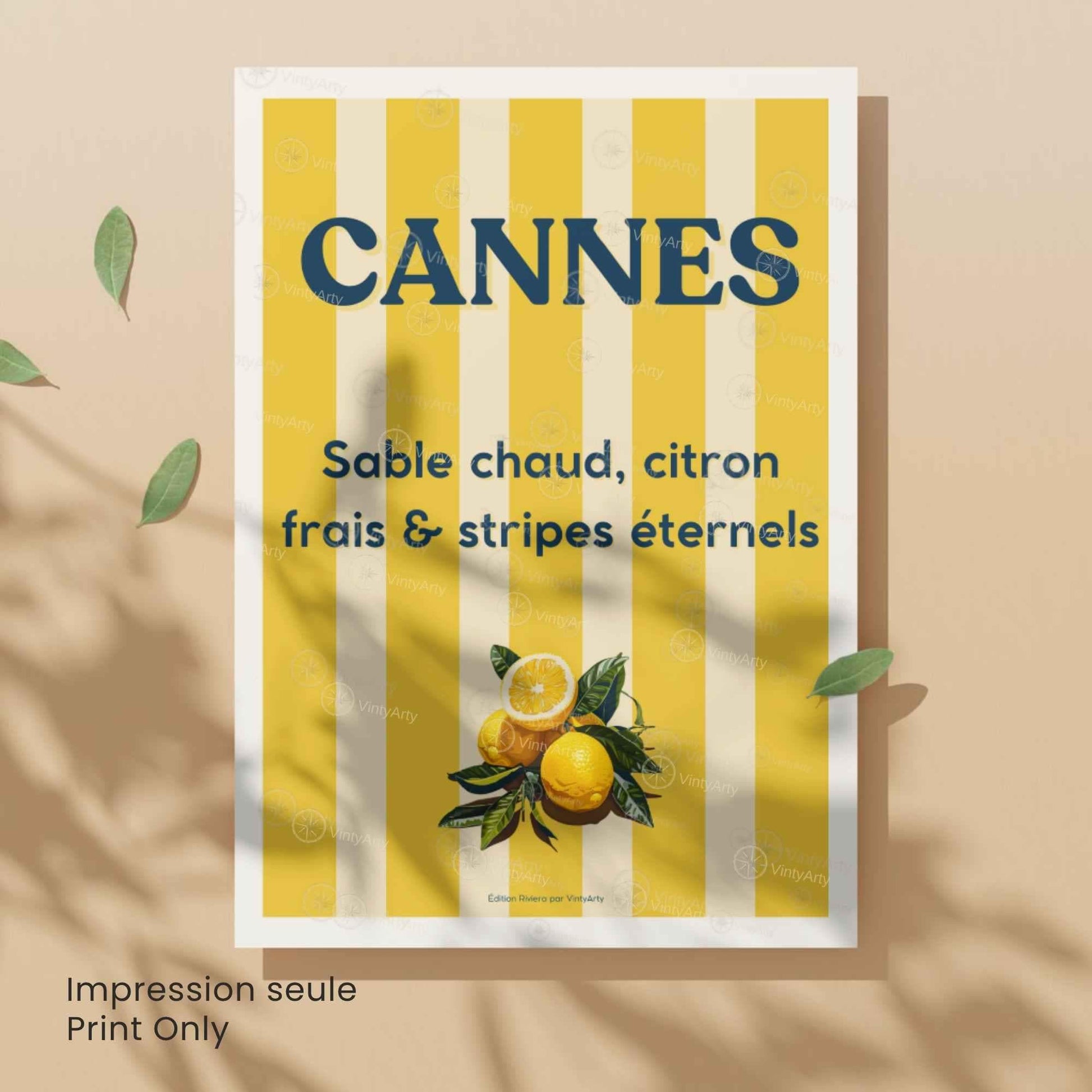 Affiche Cannes citron et rayures – Poster typographique Côte d’Azur – Déco vintage soleil et fruits