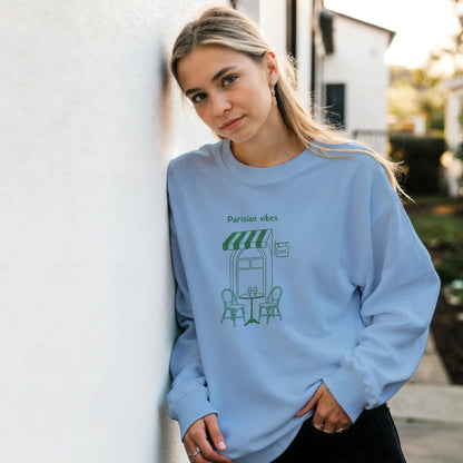 Sweatshirt Unisexe "Parisian Vibes" – Style parisien chic, Sweatshirt Paris, confort casual