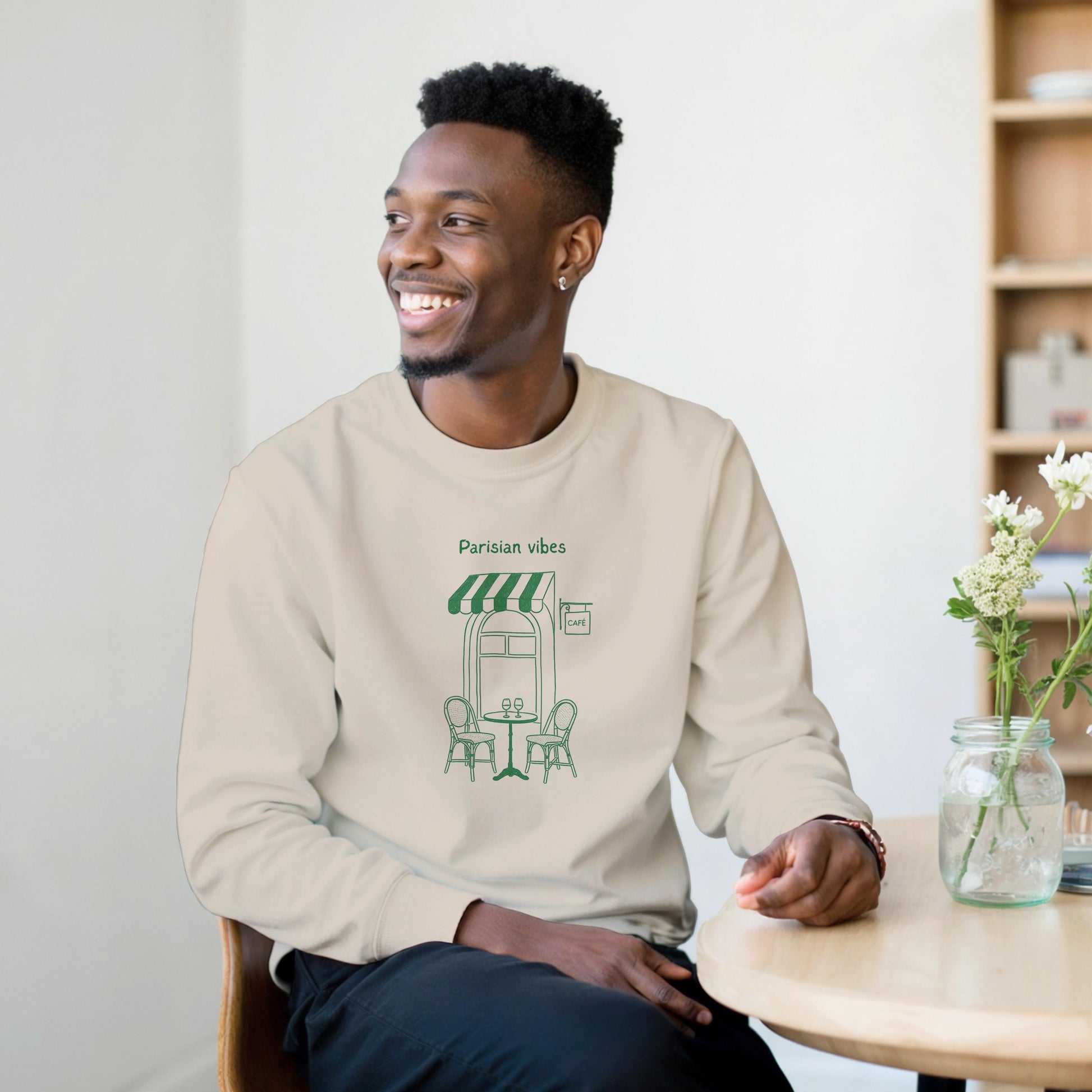 Sweatshirt Unisexe "Parisian Vibes" – Style parisien chic, Sweatshirt Paris, confort casual