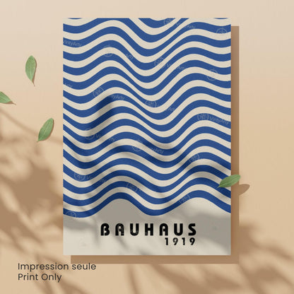 Affiche Bauhaus 1919 – Poster graphique vagues bleues, style moderniste minimaliste, décoration murale design