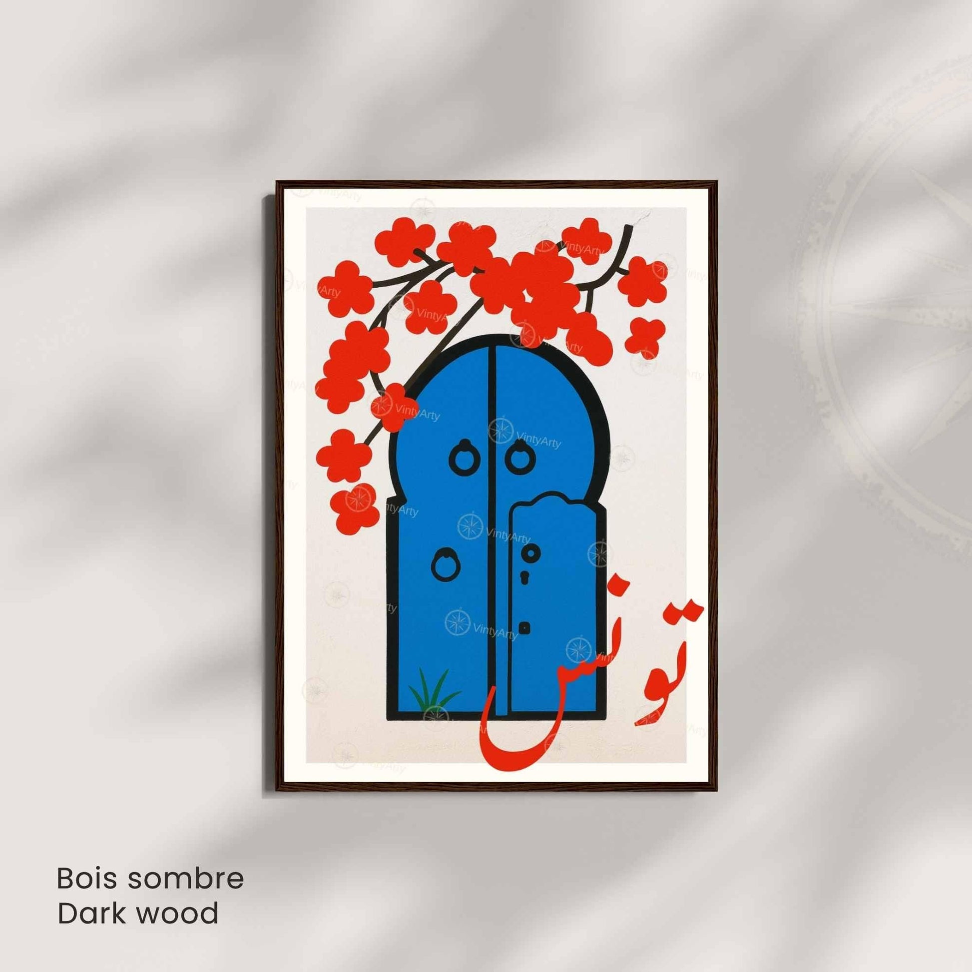 Affiche Tunis – Porte Bleue et Fleurs Rouges | Art Minimaliste Arabe & Décoration Murale Tunisienne