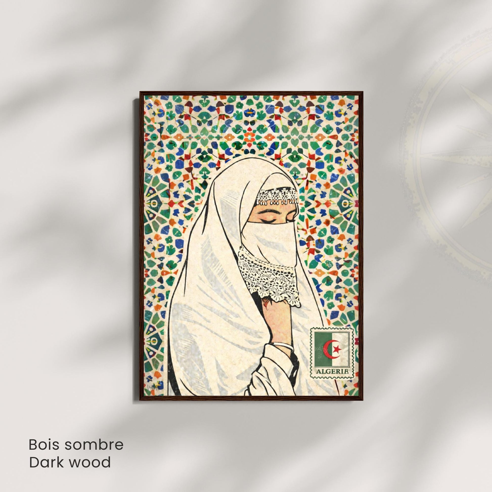 Affiche Femme Algérienne – Art Oriental & Zellige – Illustration Murale Algérie – Décoration Culturelle Maghreb – Poster Vintage