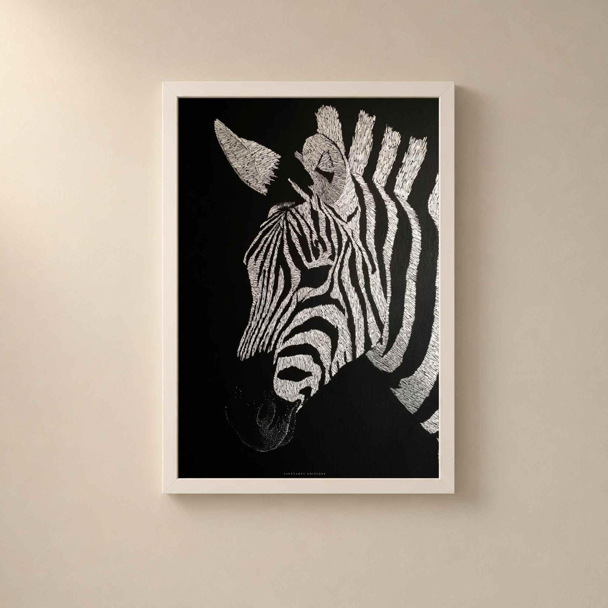 Affiche zèbre noir et blanc, art mural portrait animal, dessin au trait fond noir
