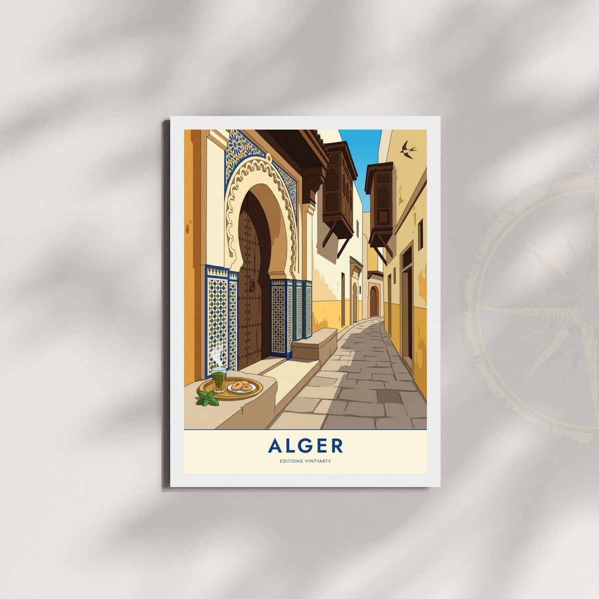 Affiche Alger ruelle de la Casbah, poster porte mauresque et zellige, art mural ocre nord-africain