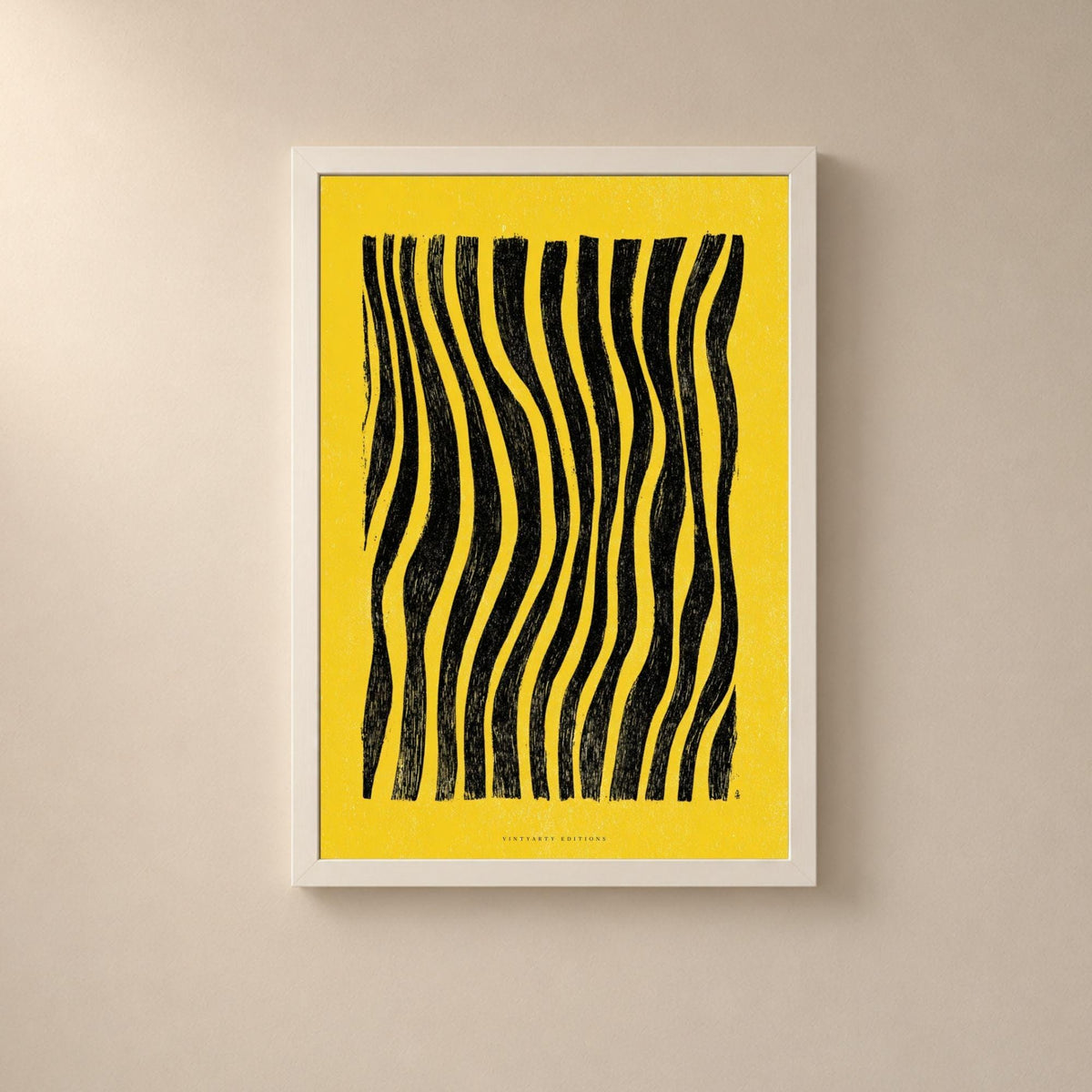 Affiche lignes noires ondulantes sur fond jaune, poster abstrait gravé, art mural jaune et noir