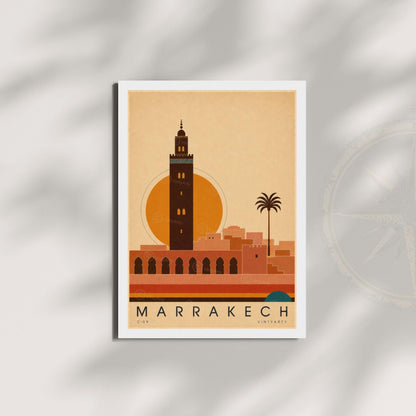 Affiche Marrakech, le minaret de la Koutoubia au soleil couchant, illustration mid-century