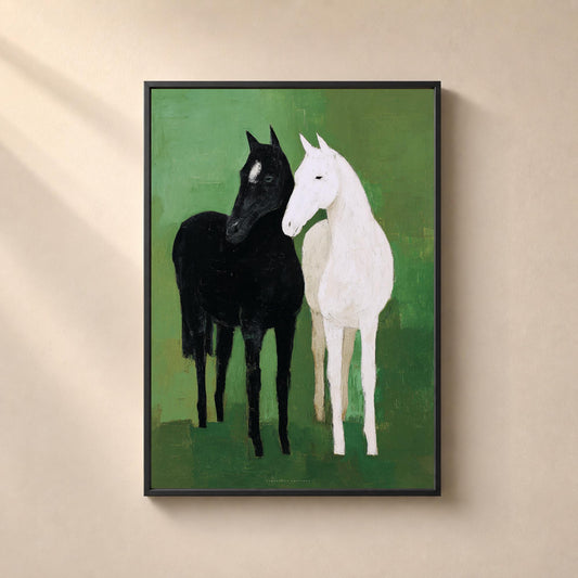Peinture naïve de deux chevaux, un noir et un blanc, debout côte à côte sur un fond vert