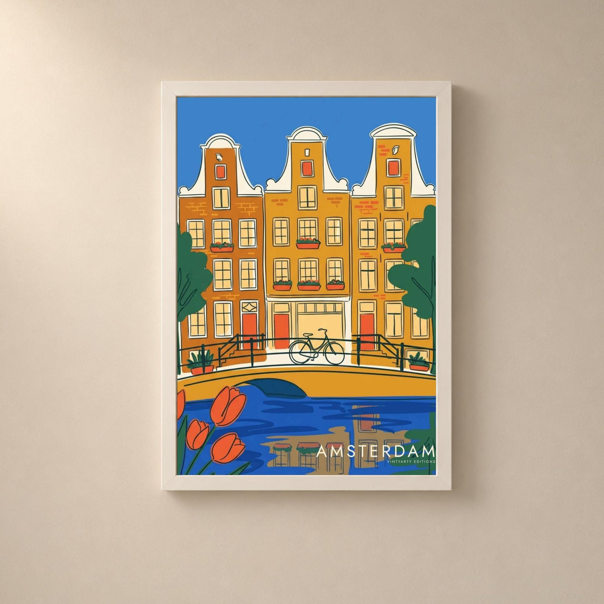 Affiche Amsterdam, maisons du canal, vélo et tulipes, illustration colorée, décoration murale voyage
